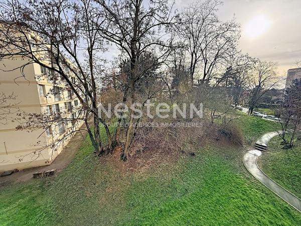 Appartement 2 Pièces Plein Sud avec ascenseur et cave Lessivas - 69500 BRON