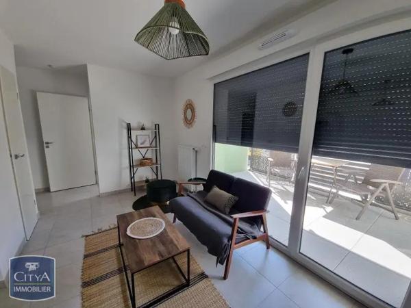 Appartement à louer 2 pièces 42.5m² Gex (01170)