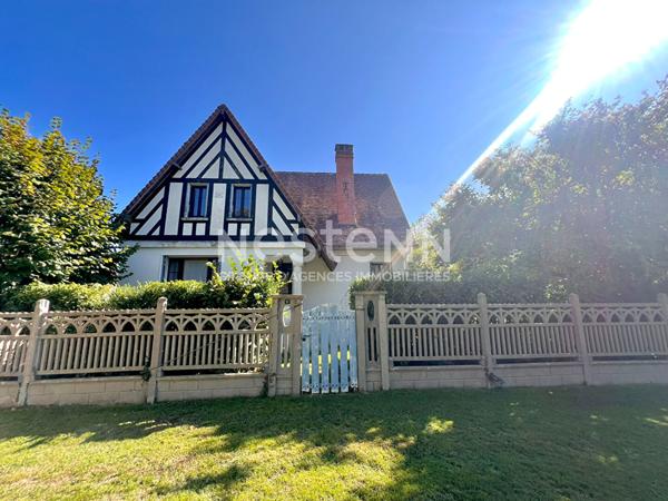 À VENDRE : Maison atypique restaurée avec 4 chambres, grand terrain et dépendances à quelques minutes de CHABRIS