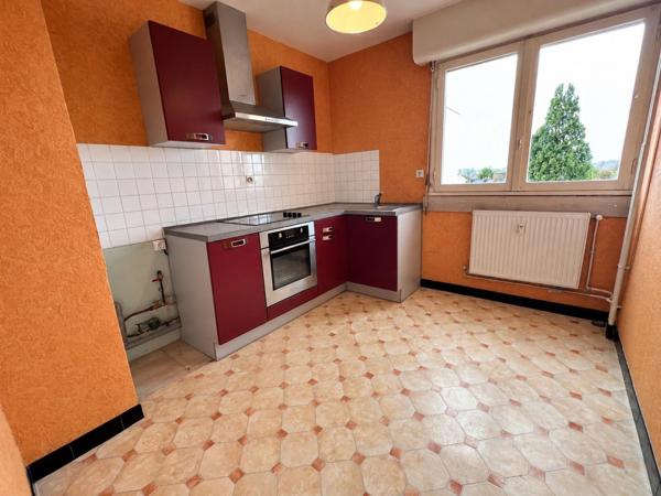 Saint-Brieuc – Proche gare – T2 avec balcon, garage et cave