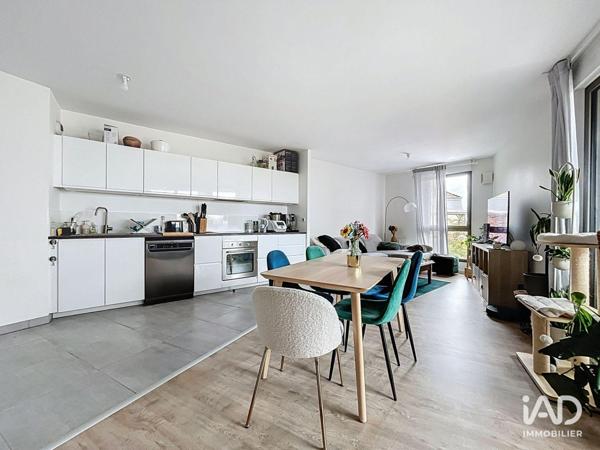 Location appartement 4 pièces 77 m² Reims