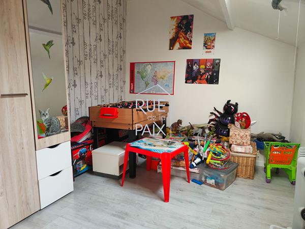 86140 LENCLOITRE Cible investisseurs - Maison Lencloitre 3 pièce(s) 126.39 m2 -