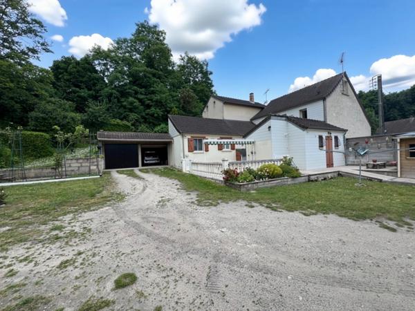 CREIL (60) EXCLUSIVITÉ – MAISON DE VILLE FAMILIALE RÉNOVÉE – 150 m² – 5 PIÈCES – JARDIN & GARAGES – PROCHE GARE