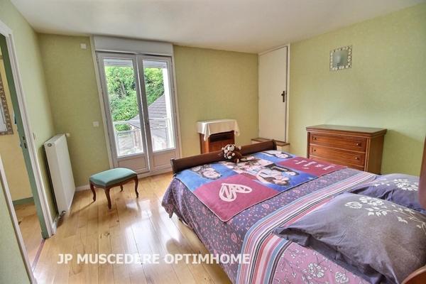 CREIL (60) EXCLUSIVITÉ – MAISON DE VILLE FAMILIALE RÉNOVÉE – 150 m² – 5 PIÈCES – JARDIN & GARAGES – PROCHE GARE