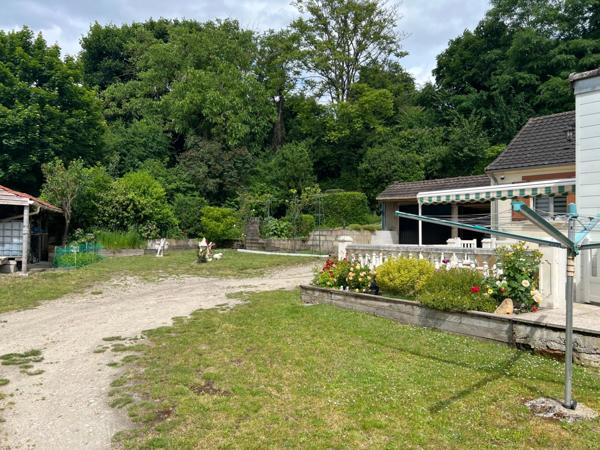 CREIL (60) EXCLUSIVITÉ – MAISON DE VILLE FAMILIALE RÉNOVÉE – 150 m² – 5 PIÈCES – JARDIN & GARAGES – PROCHE GARE