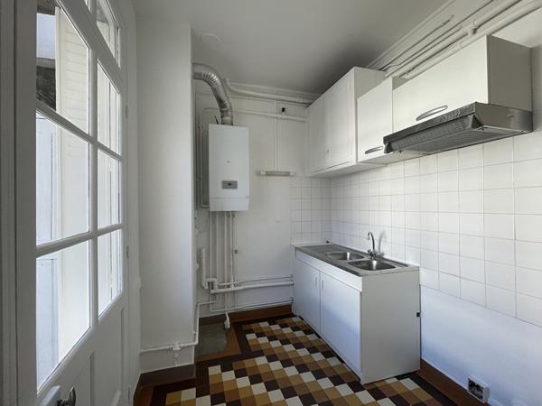À louer - Appartement T3 avec cachet - Tours hyper centre