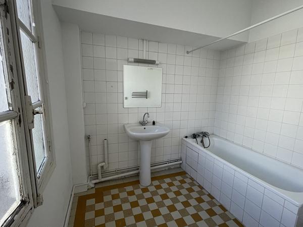 À louer - Appartement T3 avec cachet - Tours hyper centre