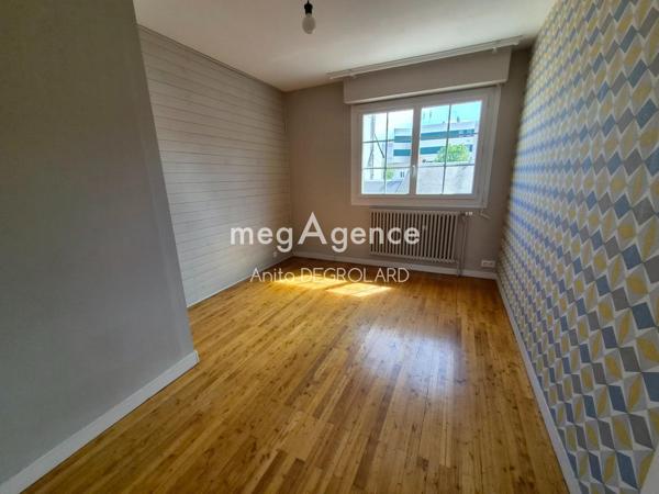 Maison à LA ROCHE-SUR-YON, 85000 - 5 pièces 130m²