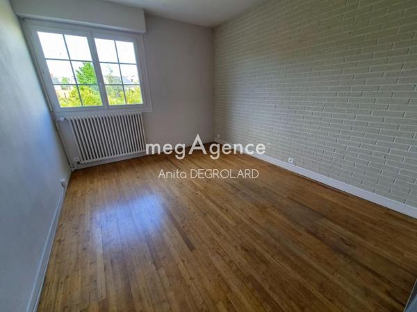 Maison à LA ROCHE-SUR-YON, 85000 - 5 pièces 130m²