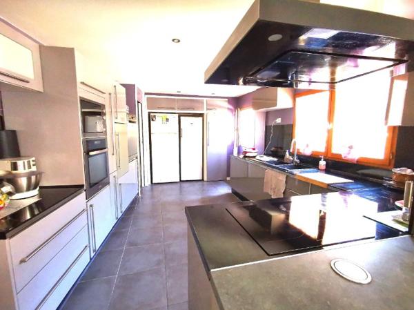 Grande Maison Traditionnelle - 20' a pied Gare de Pontoise....