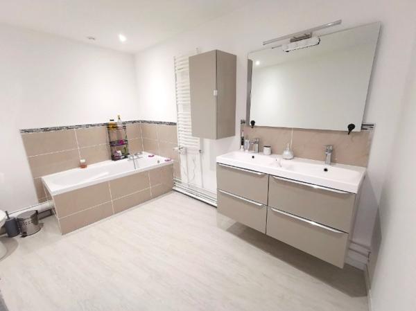 Grande Maison Traditionnelle - 20' a pied Gare de Pontoise....