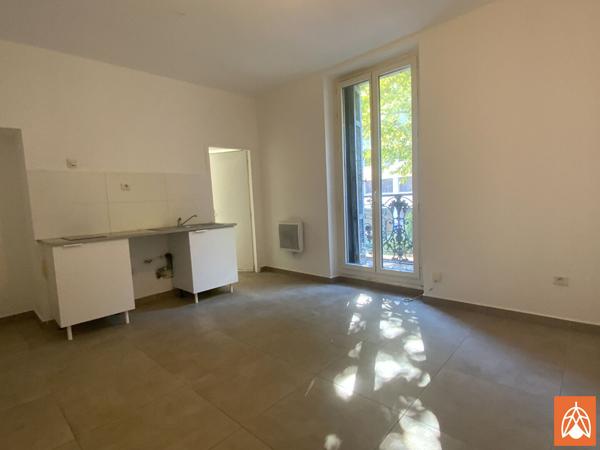Studio 19 m² à louer proche centre Salon Salon de provence