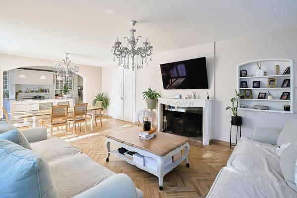 Vente Maison de luxe Hem 9 Pièces 230 m²