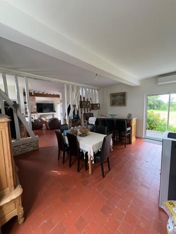 Super maison avec de généreux volume pour vous épanouir