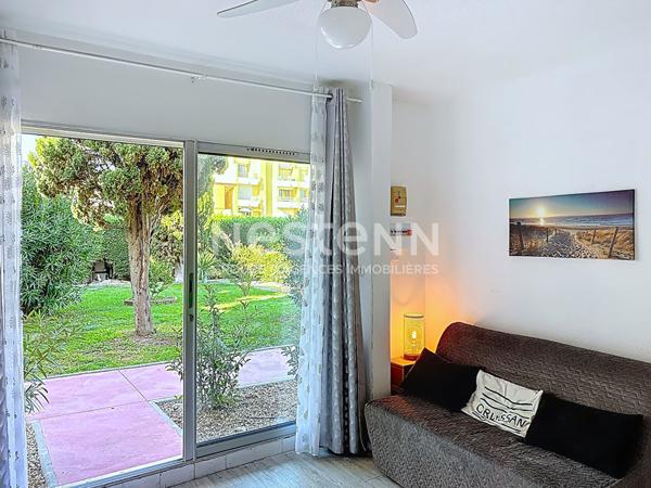 Charmant studio de 25 m² avec coin nuit séparé, piscine et parking privatif à Gruissan