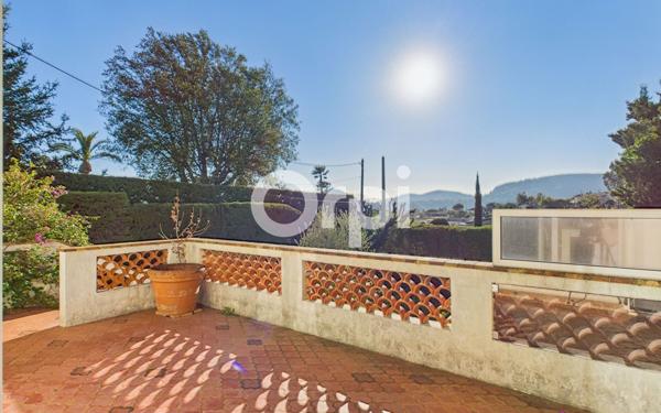 Maison à vendre    4 pièces • 118,11 m2 Mandelieu-la-Napoule