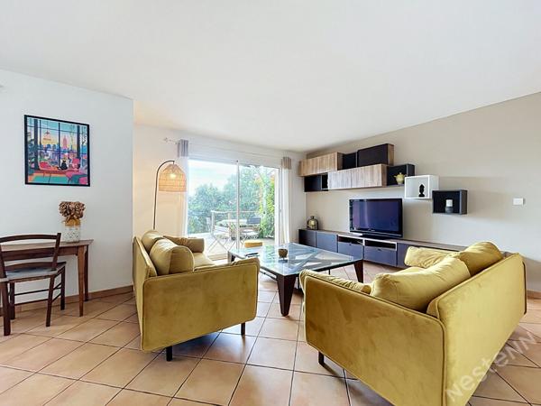 Secteur de Villeneuve Sur Lot - Maison avec vue de 150 m² avec sous-sol, garage et piscine dans un environnement privilégié