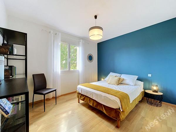 Secteur de Villeneuve Sur Lot - Maison avec vue de 150 m² avec sous-sol, garage et piscine dans un environnement privilégié