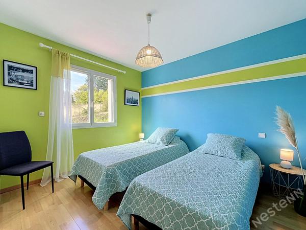 Secteur de Villeneuve Sur Lot - Maison avec vue de 150 m² avec sous-sol, garage et piscine dans un environnement privilégié