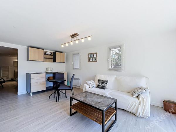 Secteur de Villeneuve Sur Lot - Maison avec vue de 150 m² avec sous-sol, garage et piscine dans un environnement privilégié