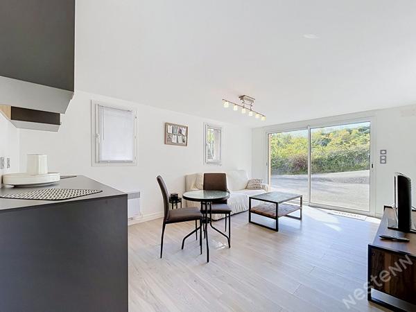 Secteur de Villeneuve Sur Lot - Maison avec vue de 150 m² avec sous-sol, garage et piscine dans un environnement privilégié