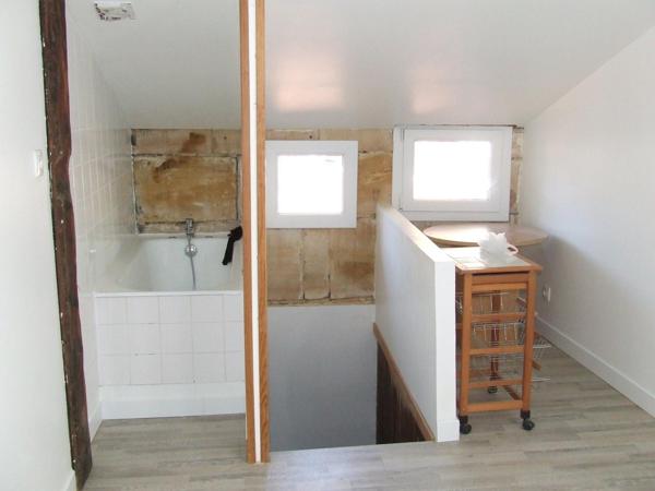 Au centre-ville de BAR-LE-DUC,  un bâtiment à usage commercial, toutes activités, à saisir !