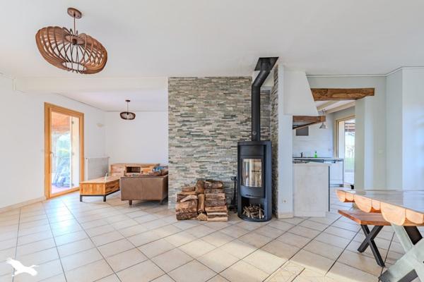Maison à vendre |                                       Saint-Seurin-sur-l'Isle |                                        5 pièces  |  123 m²