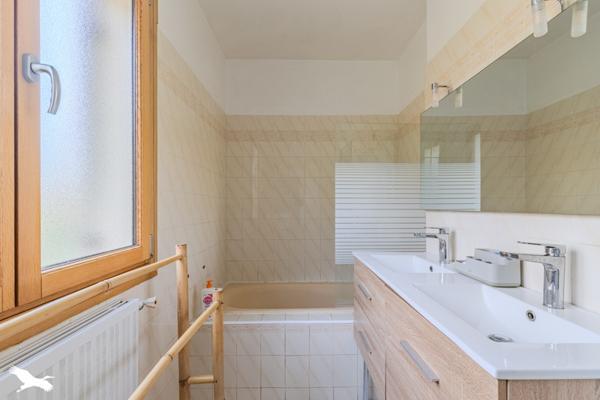 Maison à vendre |                                       Saint-Seurin-sur-l'Isle |                                        5 pièces  |  123 m²