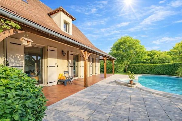 Maison à vendre |                                       Saint-Seurin-sur-l'Isle |                                        5 pièces  |  123 m²