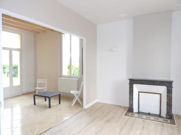 A LOUER MAISON DE TYPE 5 AVEC JARDIN ET GARAGE - SECTEUR SAINT ANDRE DE CUBZAC , Saint andre de cubzac