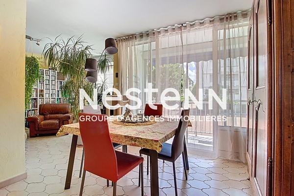 Appartement T4 - 2 chambres - 2 Balcons, Cave et Parking privé - Copropriété rénovée et clôturée - Secteur RAFOUR - 69500 BRON