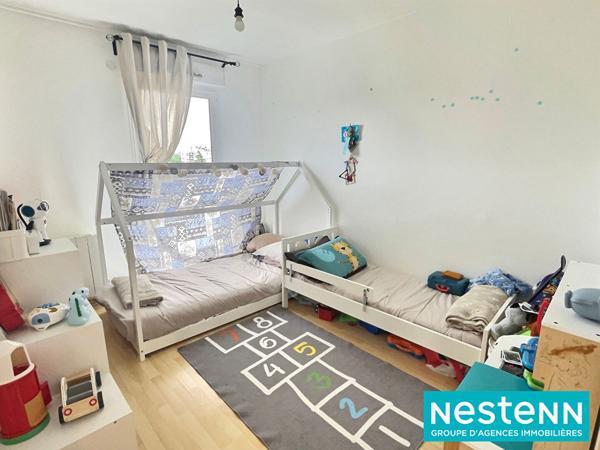 Appartement Vaulx En Velin 4 pièce(s) 77 m2