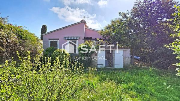 Maison familiale aux beaux volumes avec piscine – Proche centre de Six-Fours-les-Plages