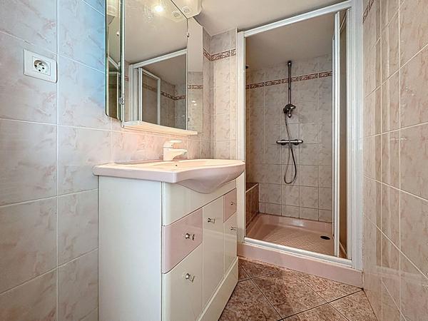 Maison de bourg à vendre à Belligné - 5 chambres - proche commodités