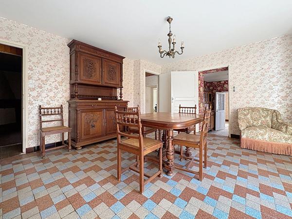 Maison de bourg à vendre à Belligné - 5 chambres - proche commodités