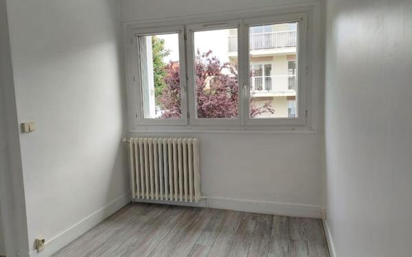 Appartement à louer    2 pièces •  Palaiseau