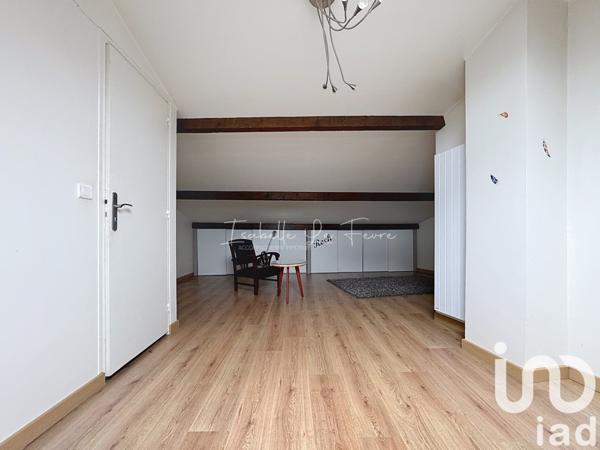 Appartement à vendre 6 pièces 149 m² Le Coudray-Montceaux
