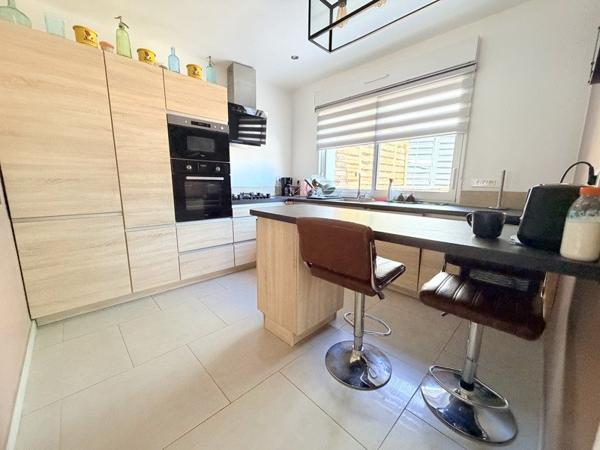 Maison 348 480 € Concarneau 4 p 109 m² DPE D
