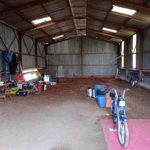SAUVETERRE - BATIMENT DE 180M² Sauveterre de rouergue