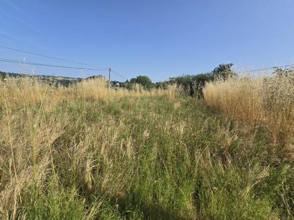 SAUVETERRE - BATIMENT DE 180M² Sauveterre de rouergue
