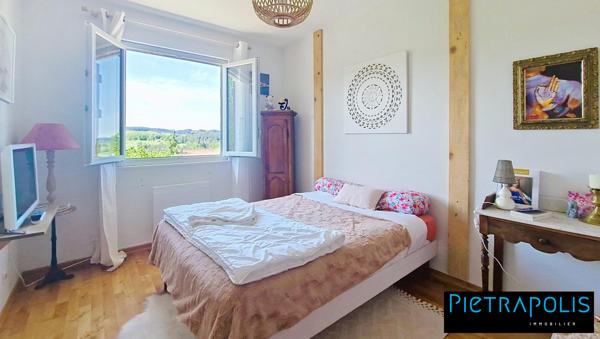 Saint Bonnte des Bruyères – 3 chambres – 90 m² – terrain 2 357 m² – sous-sol complet