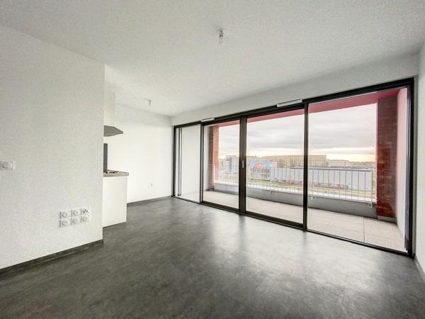 STRASBOURG Est - Magnifique studio avec vue