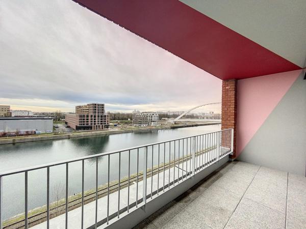 STRASBOURG Est - Magnifique studio avec vue