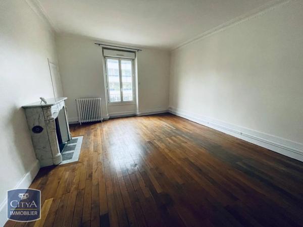 Appartement à louer 3 pièces 56.9m² Bourges (18000)