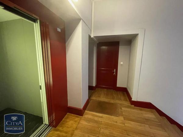 Appartement à louer 3 pièces 56.9m² Bourges (18000)
