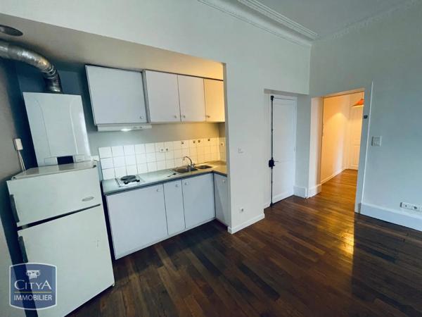 Appartement à louer 3 pièces 56.9m² Bourges (18000)