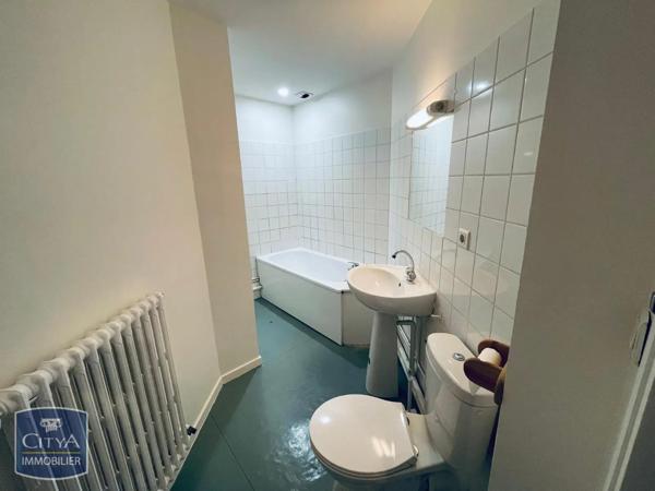 Appartement à louer 3 pièces 56.9m² Bourges (18000)