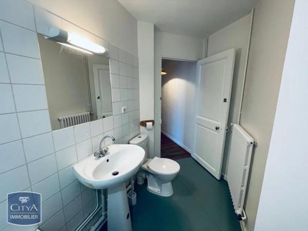 Appartement à louer 3 pièces 56.9m² Bourges (18000)