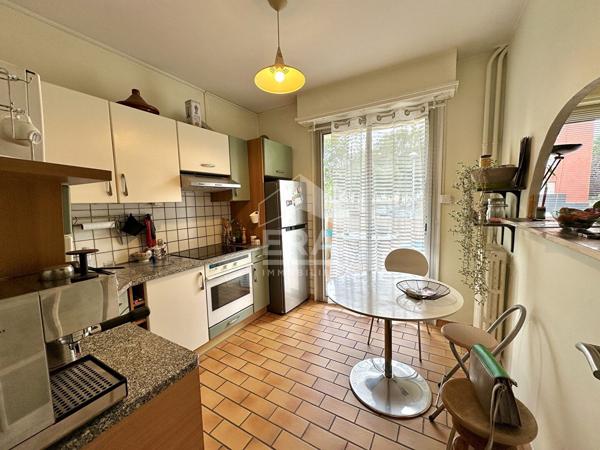 PAU - Les Allées de Morlaàs : Appartement duplex T4 avec balcon, terrasse, et cave
