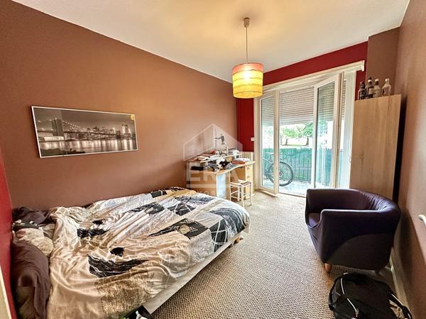 PAU - Les Allées de Morlaàs : Appartement duplex T4 avec balcon, terrasse, et cave